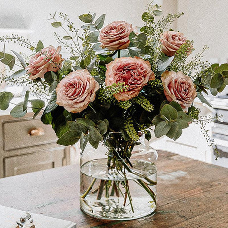 Hand-tied Flowers - The Blossomist
