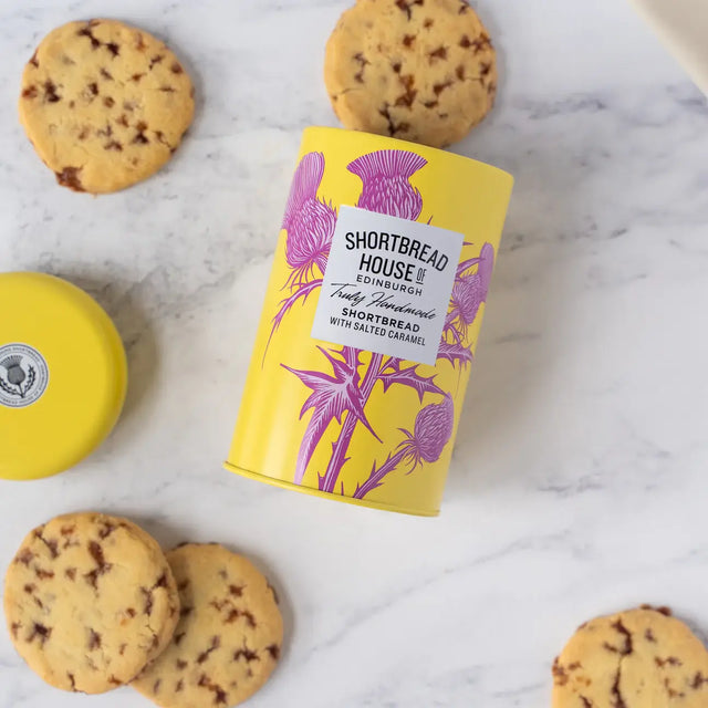 140g gift tin of Shortbread House shortbread biscuits with salted caramel overhead view