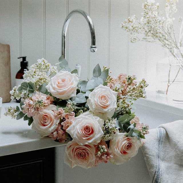 The Linen Luxury Bouquet - Flower Bouquet - The Blossomist