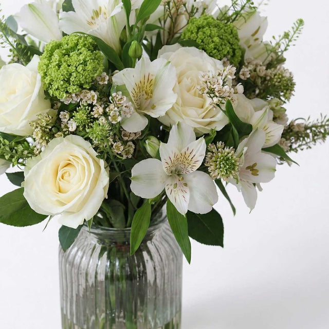 Thinking of You Letterbox Flowers and Sympathy Card - Bundle - The Blossomist