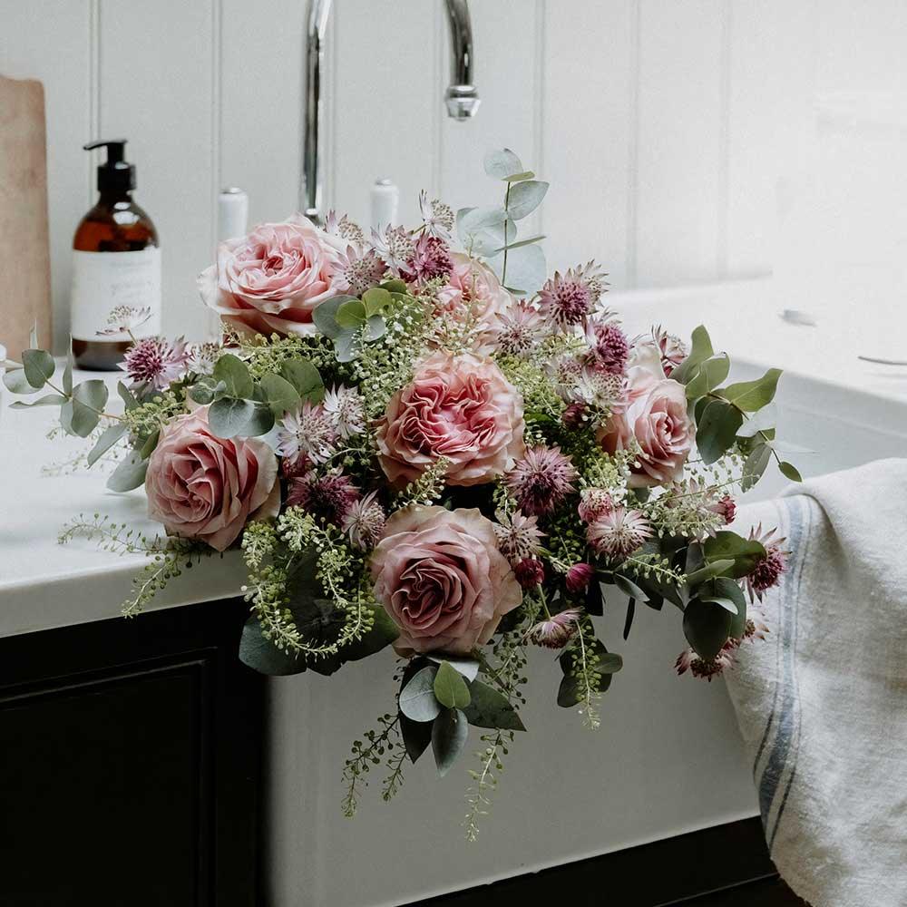 The Perfect Anniversary Flowers: What to Give, Why They Matter, and Symbolism by Year - The Blossomist