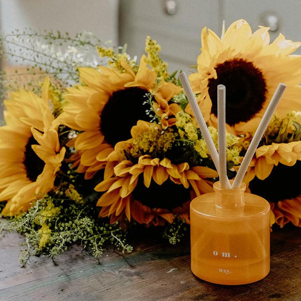 Sunflowers with Diffuser Bundle